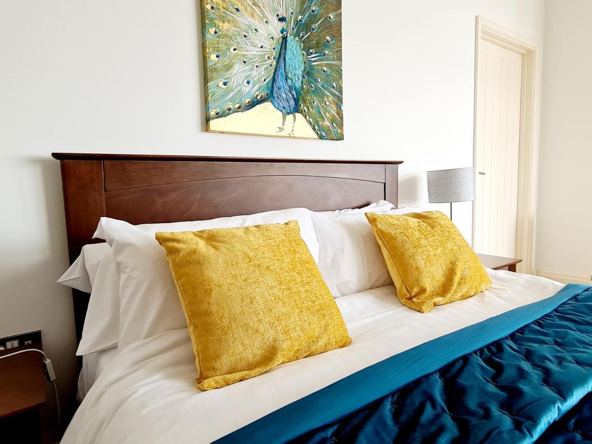 Seas The Day - Beachfront Apartment - Sleeps 4 Ramsgate Exterior photo